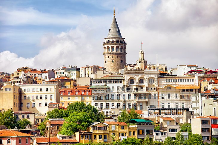 turkey-istanbul-attractions-galata-tower-min.jpg